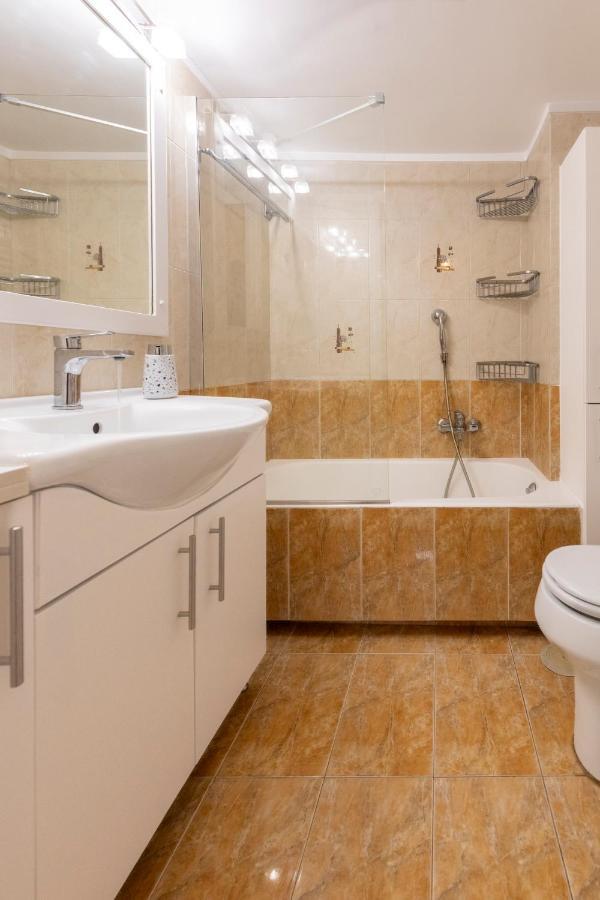 Aincac Apartment Athens Center Екстер'єр фото